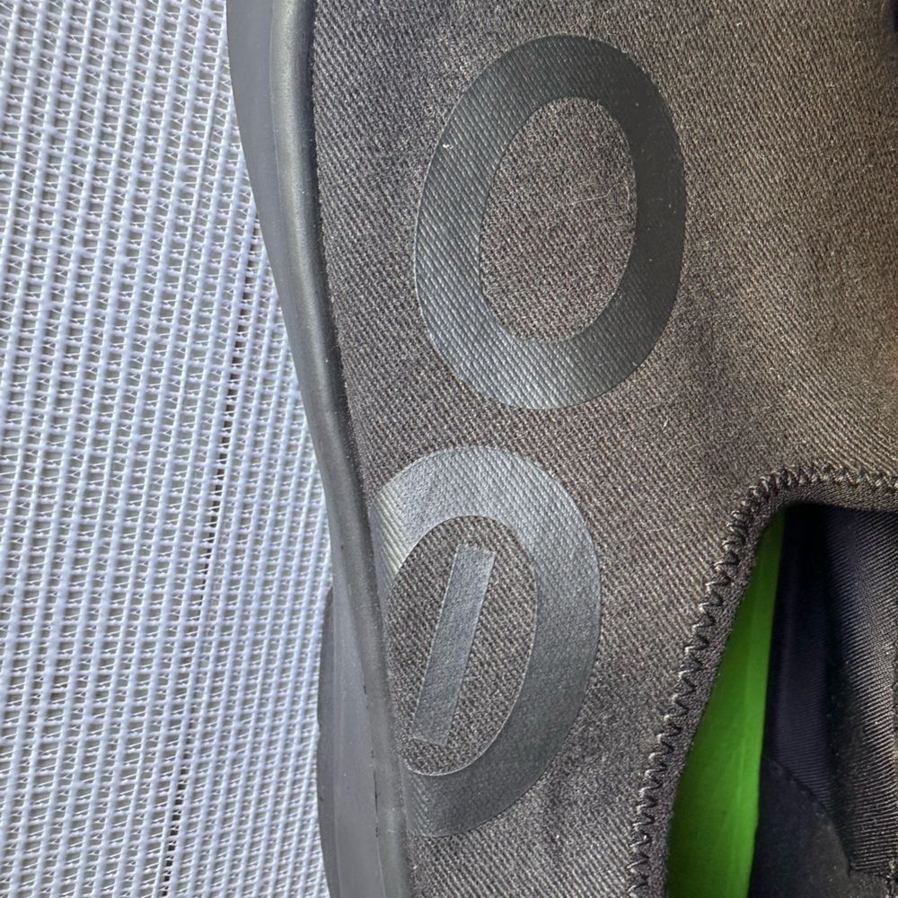 OOFOS Men's OOMG Sport
Eezee Low Black Shoe Size 12 - Picture 2 of 11